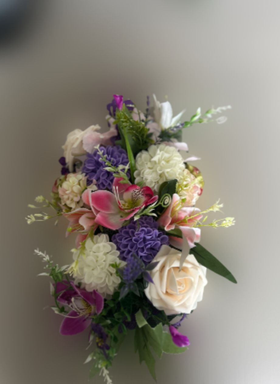 Ideaal voor interieurdecoratie, feestelijke tafelschikking of als stijlvol cadeau - ZenZies lenteboeket!